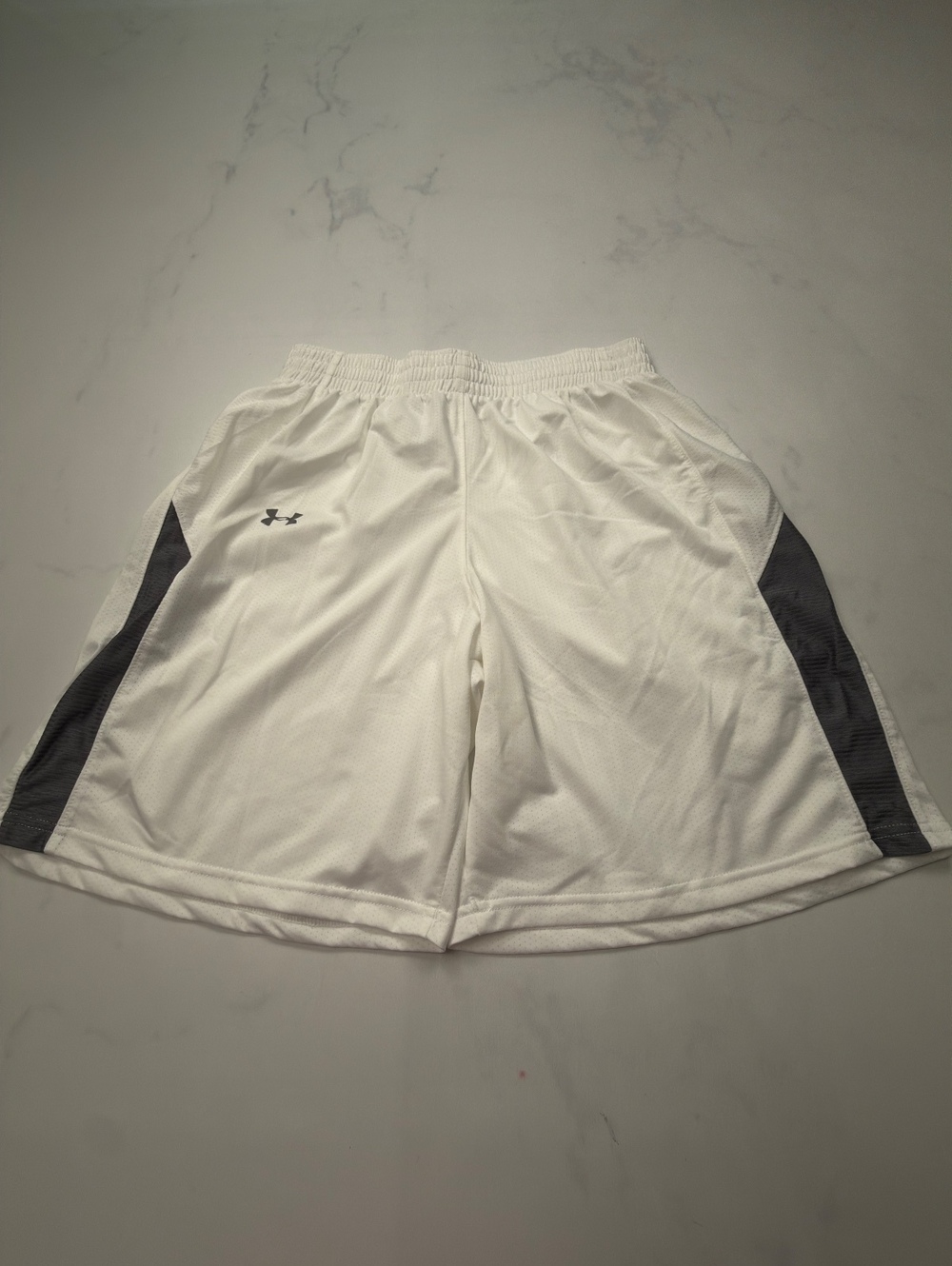 Under Armour Athletic Shorts White 2010s Sporty - Boys XL